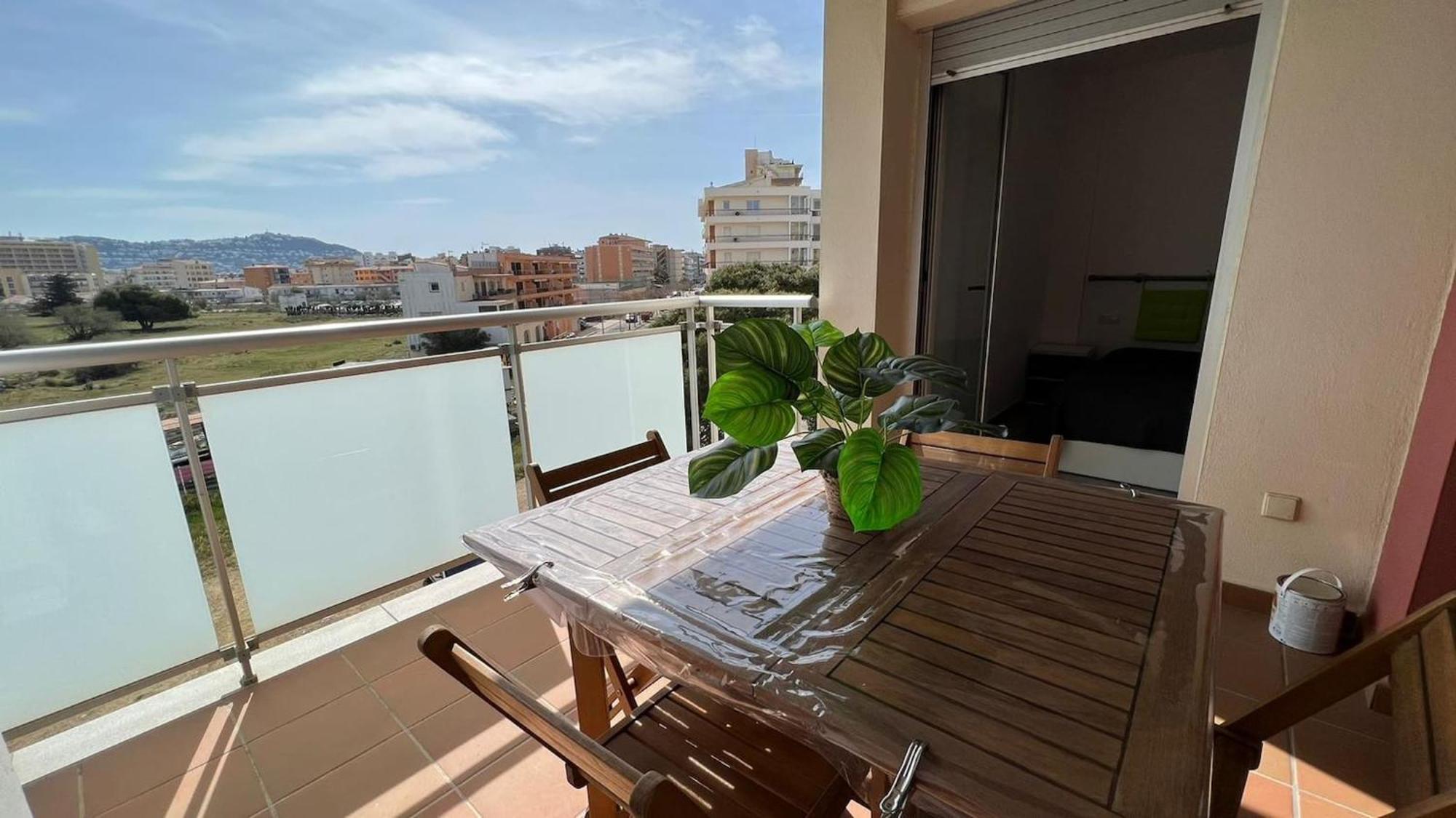 Apartamento Acogedor Con Piscina En Santa Margarita Roses Dış mekan fotoğraf